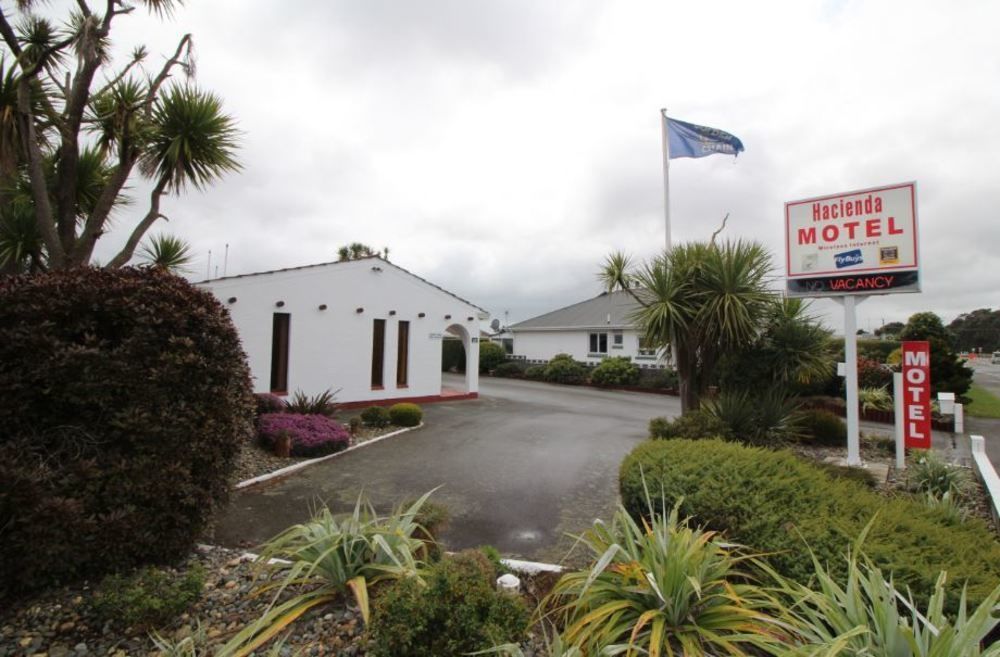 Hacienda Motel Invercargill Exterior photo